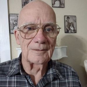 Meet your Posher, Roy